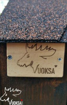 Логотип vuoksa-wood на дровнице из 10 сот
